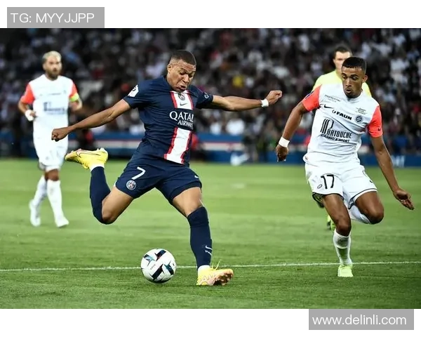 足球明星在巴黎的首秀盛况回顾与精彩瞬间分享 足球明星在巴黎的首秀盛况回顾与精彩瞬间分享